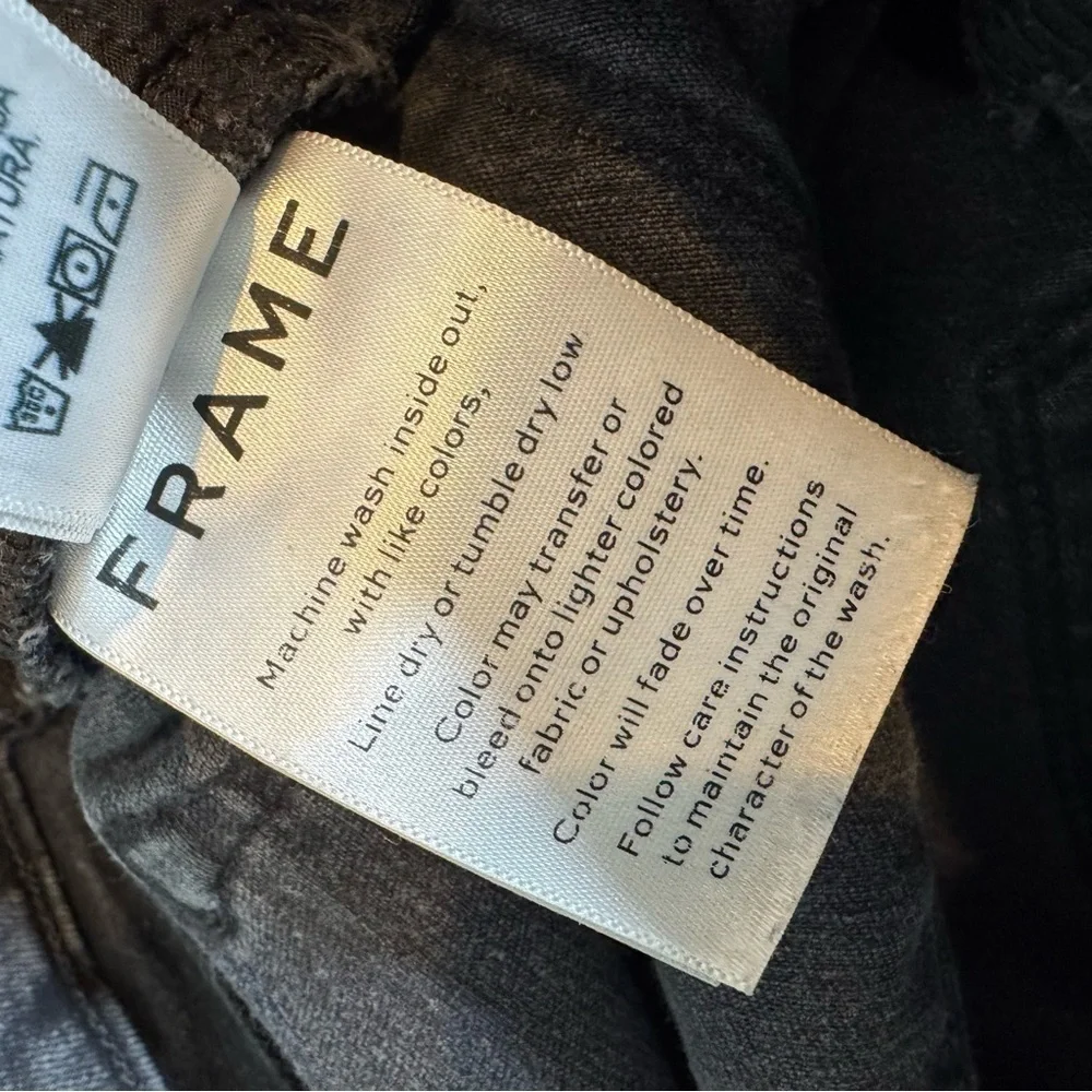 FRAME Le Skinny De Jeanne Crop Raw Triangle Hem Jean in Tull Size 26